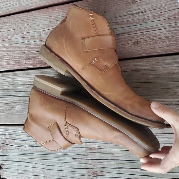 Ugg Australia Mens Classic High Top Buckle Leather Ankle Booties sz 10 - Picture 6 of 13